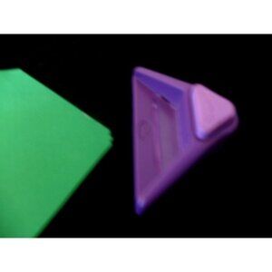 Creative Memories  Scrapbook   Decorative Corner Rounder purple pre-owned